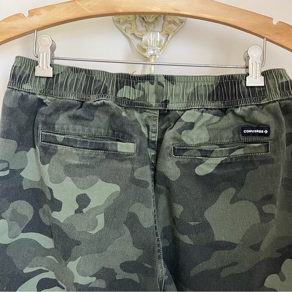Converse Women’s Camo Green Ankle Length Pants Contrast Side Stripe M - Picture 13 of 16